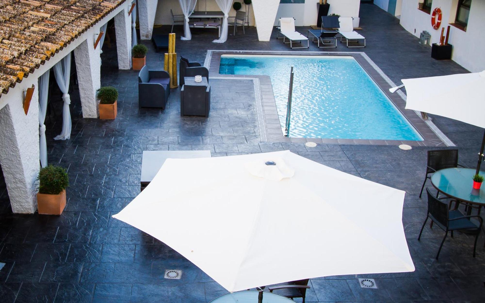 קאלאפיי Hotel Salome מראה חיצוני תמונה
